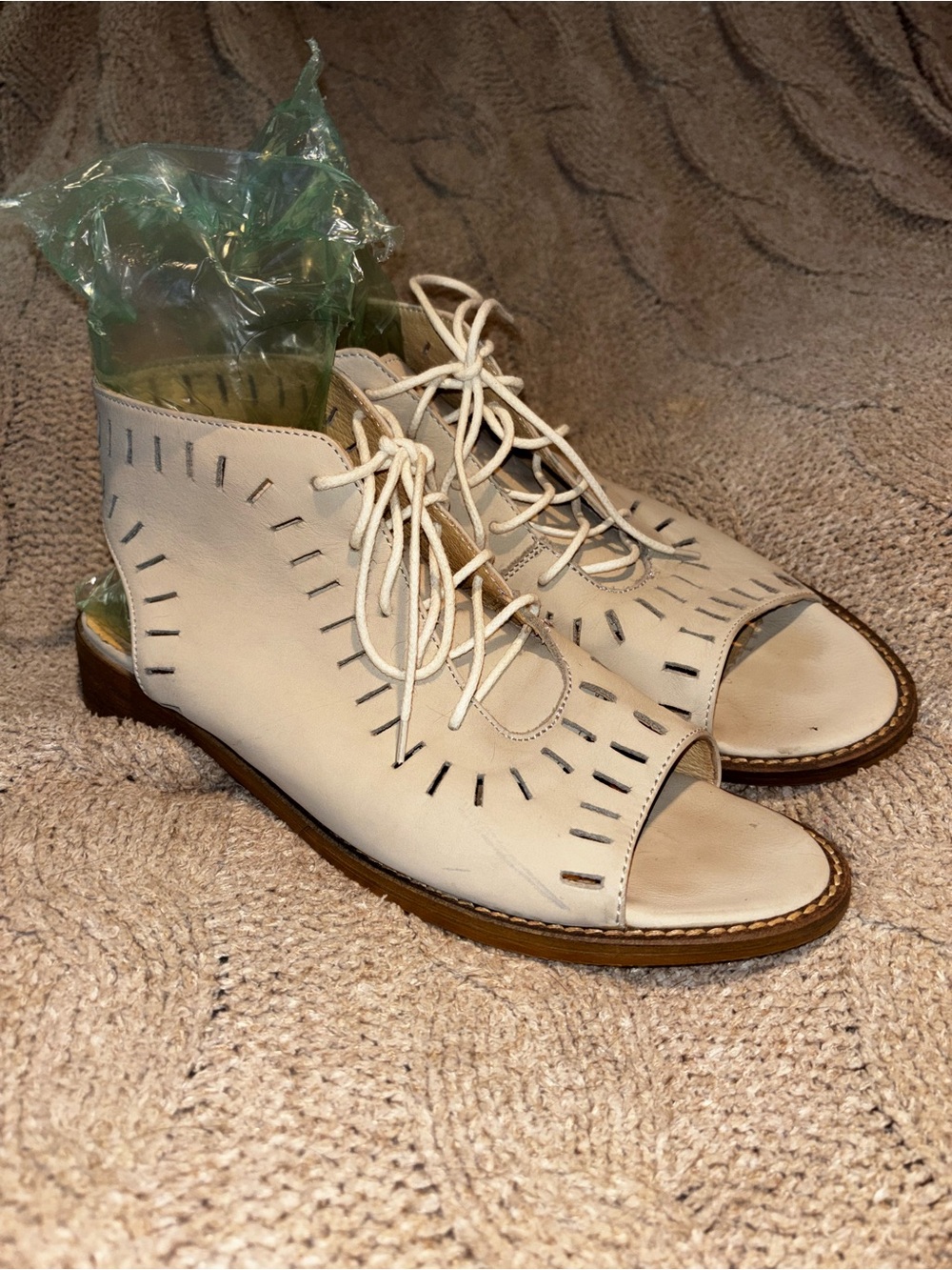 Musse & Cloud Beige Leather Cutout Lace Up Peep Toe Boot Sandals Size 9